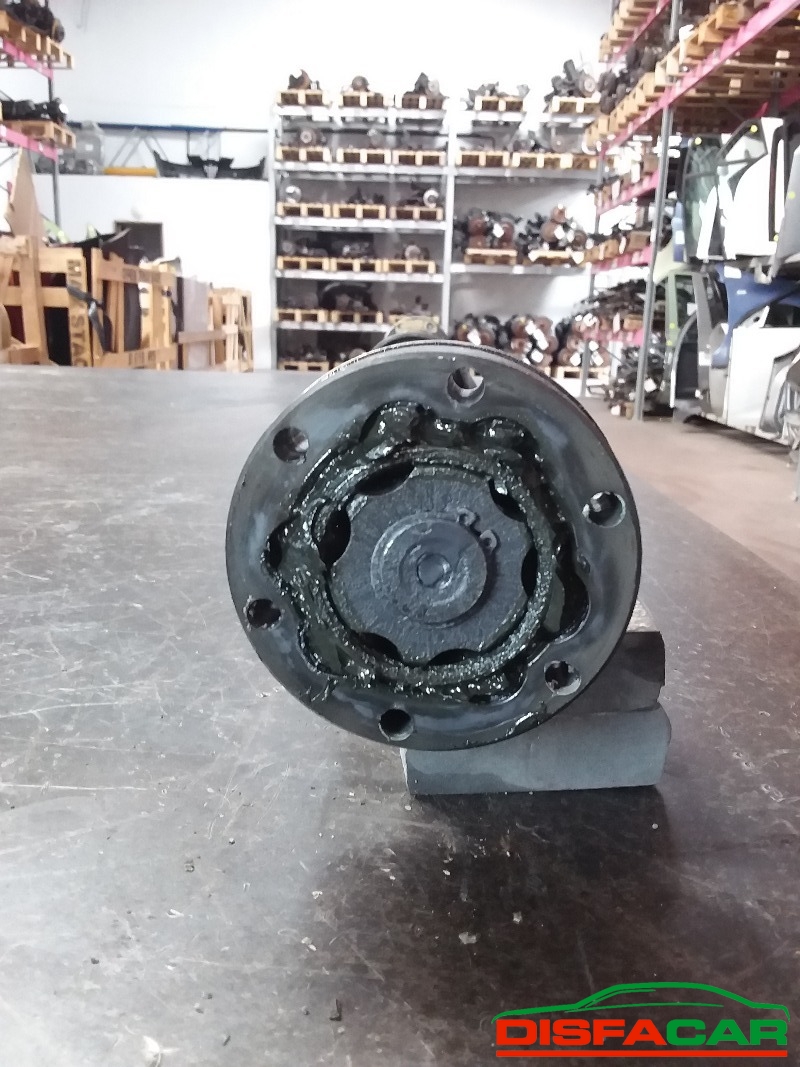 Albero di trasmissione usato Audi A4 8D 1994 – foto 2 di 10