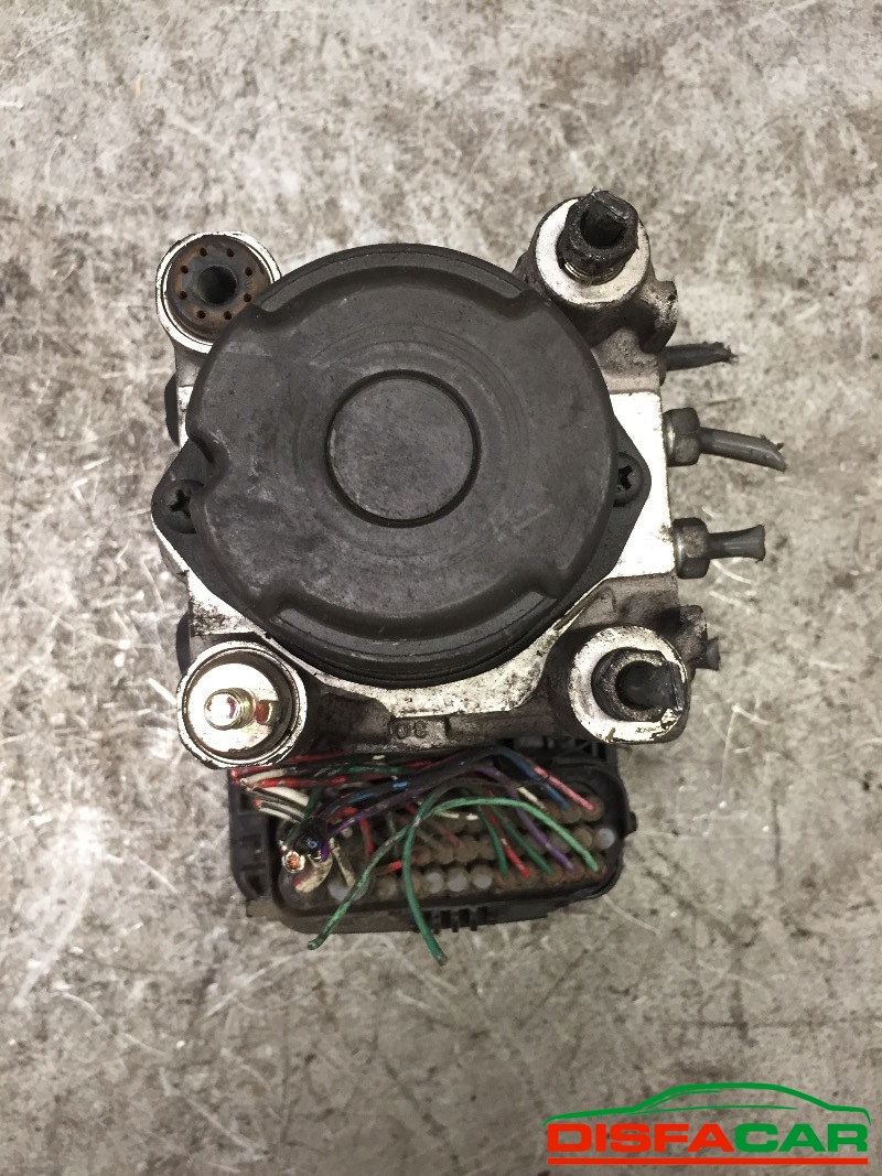 Centralina ABS usata Toyota Previa, codice 12c031807 – foto 3 di 5