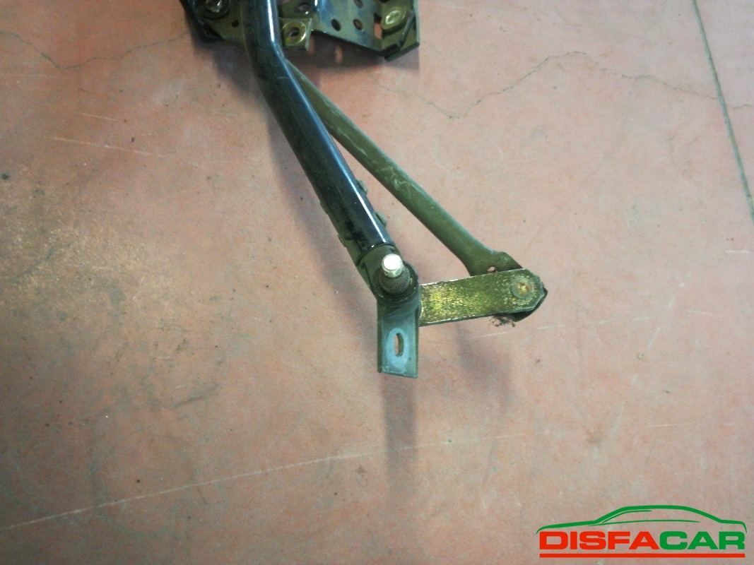 Leveraggio tergi usato Audi 80 1989 – foto 3 di 3