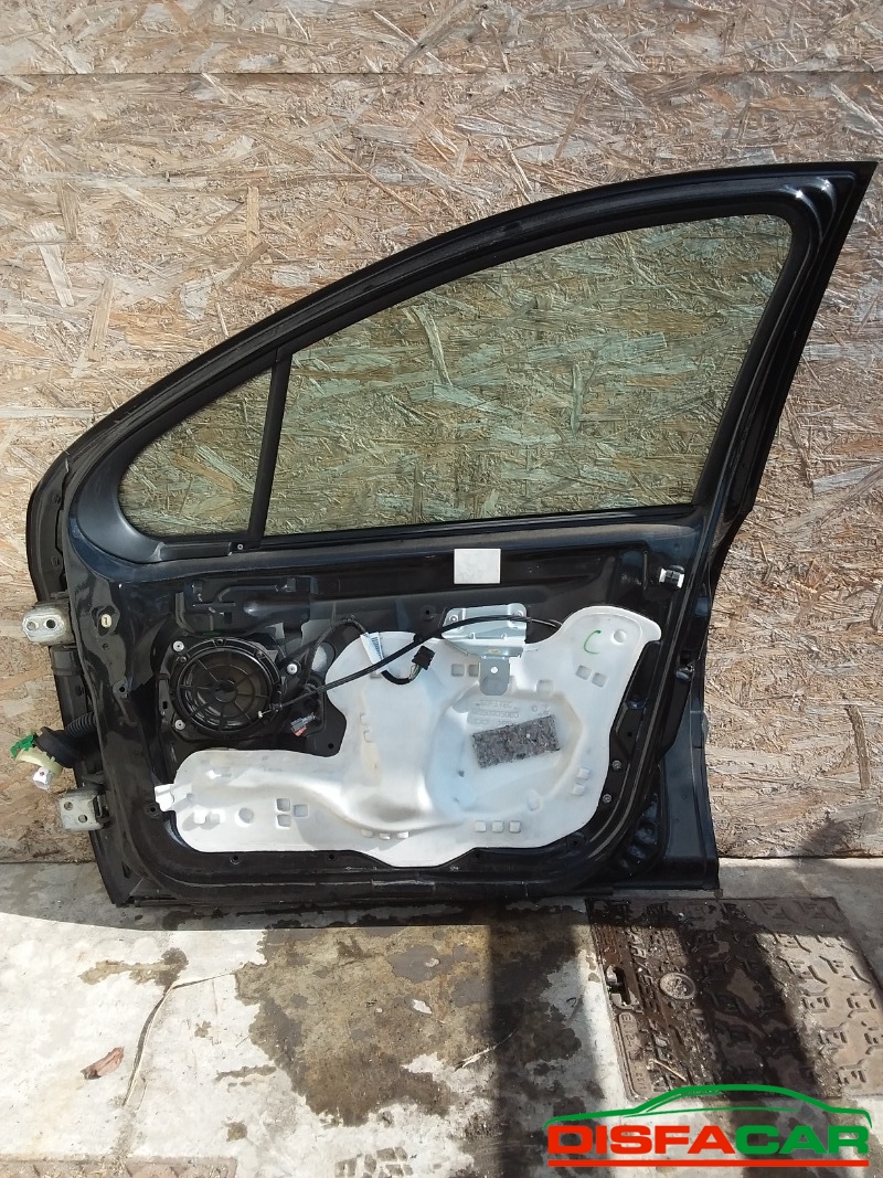 Lamierati usati Peugeot 207 MANCA VETRINO VENDUTO 2006 – foto 2 di 2