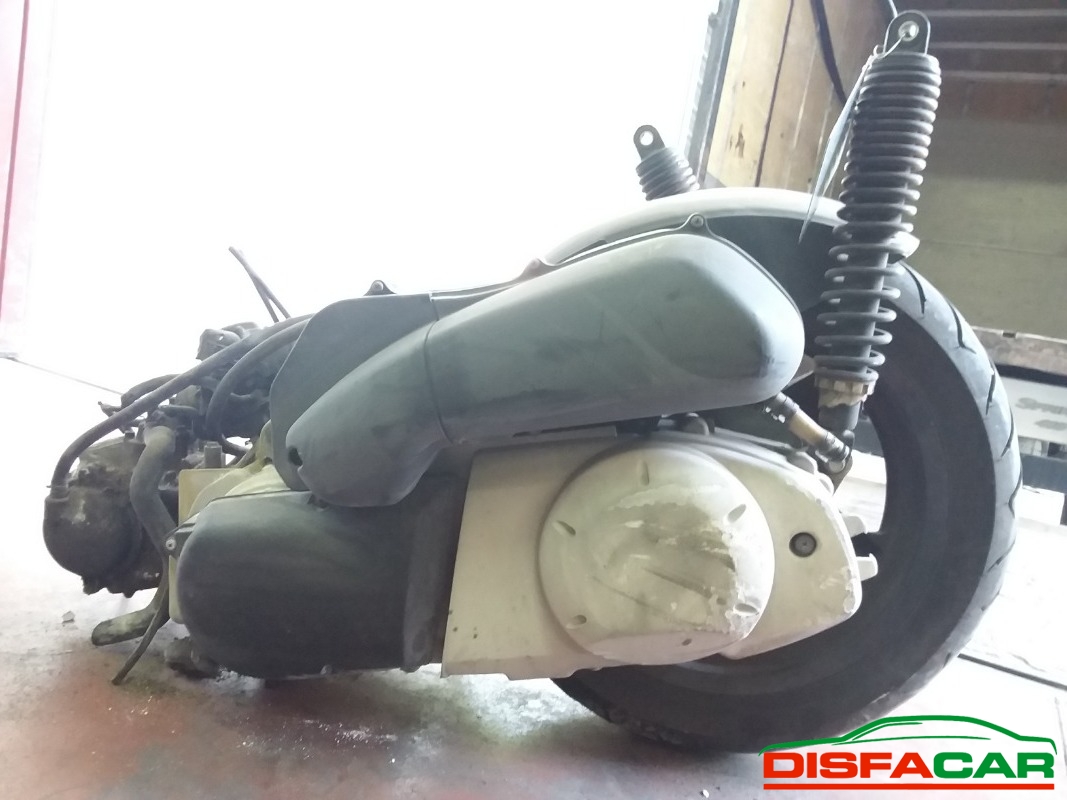 Motore usato YAMAHA X-MAX 2005, codice G344E – foto 2 di 9