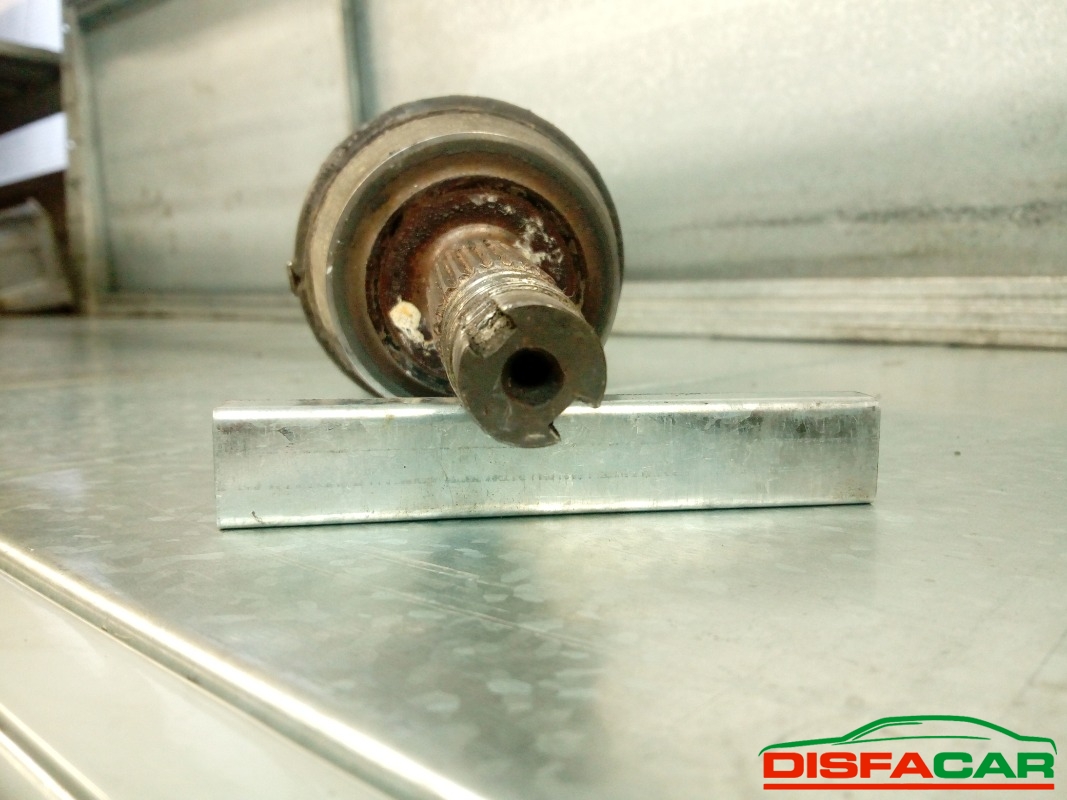 Semiasse usato Fiat Doblo 2000, codice 223A5000 – foto 5 di 5