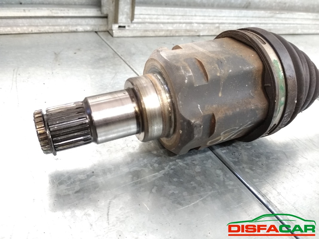 Semiasse usato Toyota Corolla 2002, codice 1CDFTV – foto 3 di 5