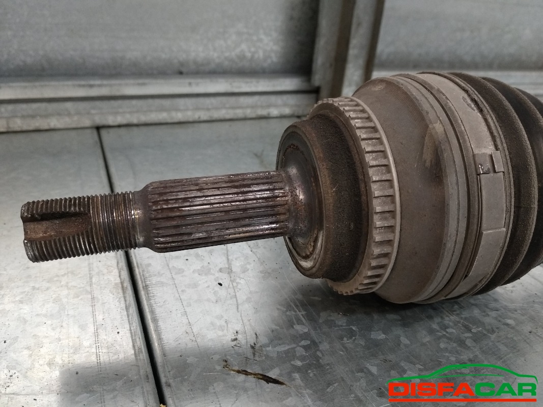 Semiasse usato Toyota Corolla 2002, codice 1CDFTV – foto 4 di 6