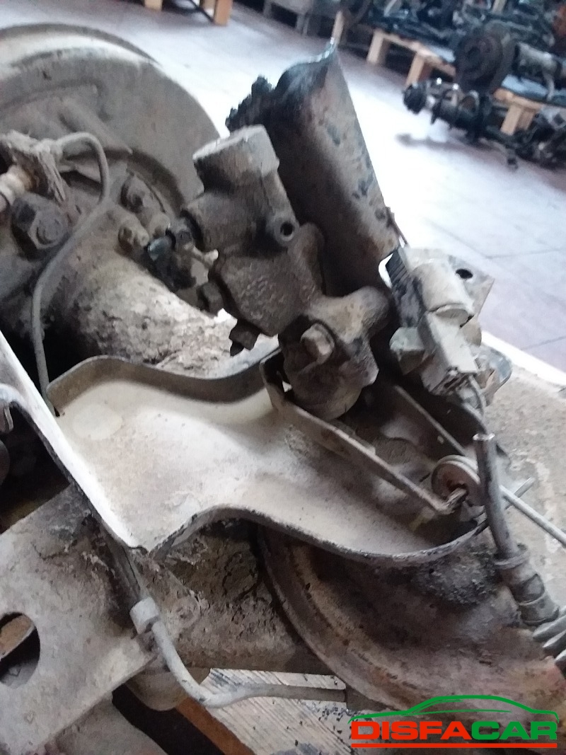 Differenziale posteriore usato Mitsubishi Pajero 4X4 1991, codice 4D56 – foto 8 di 15