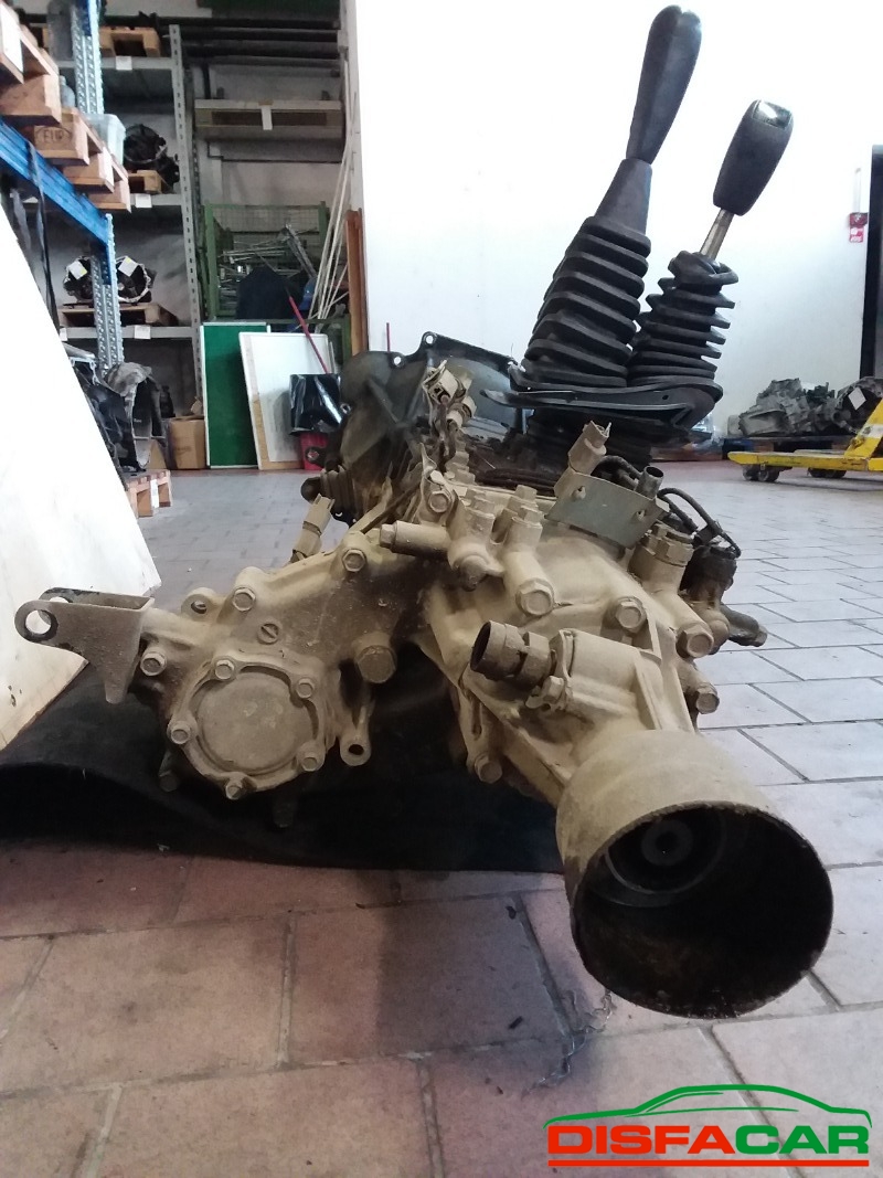 Cambio usato Mitsubishi Pajero 1991, codice 4D56 – foto 4 di 11