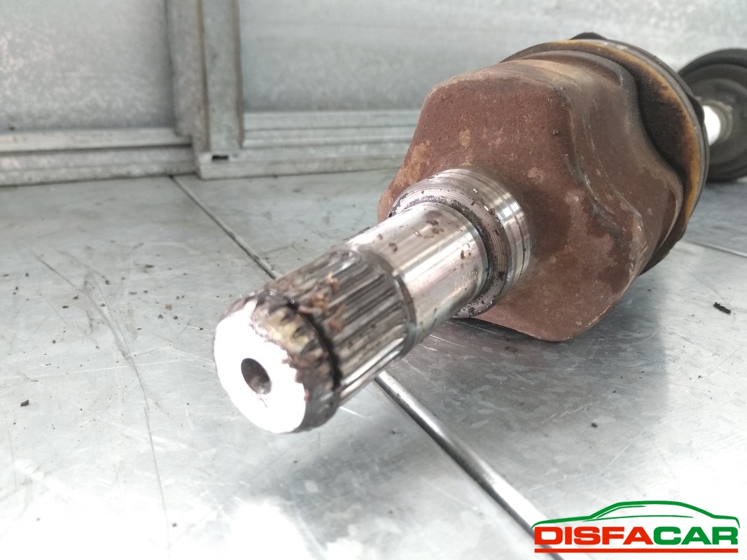Semiasse usato Chrysler Voyager 2004, codice 2.5l – foto 5 di 5