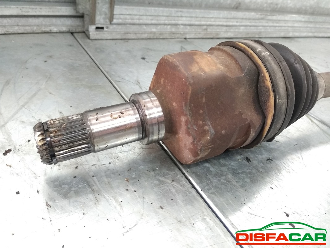 Semiasse usato Chrysler Voyager 2004, codice 2.5l – foto 3 di 5