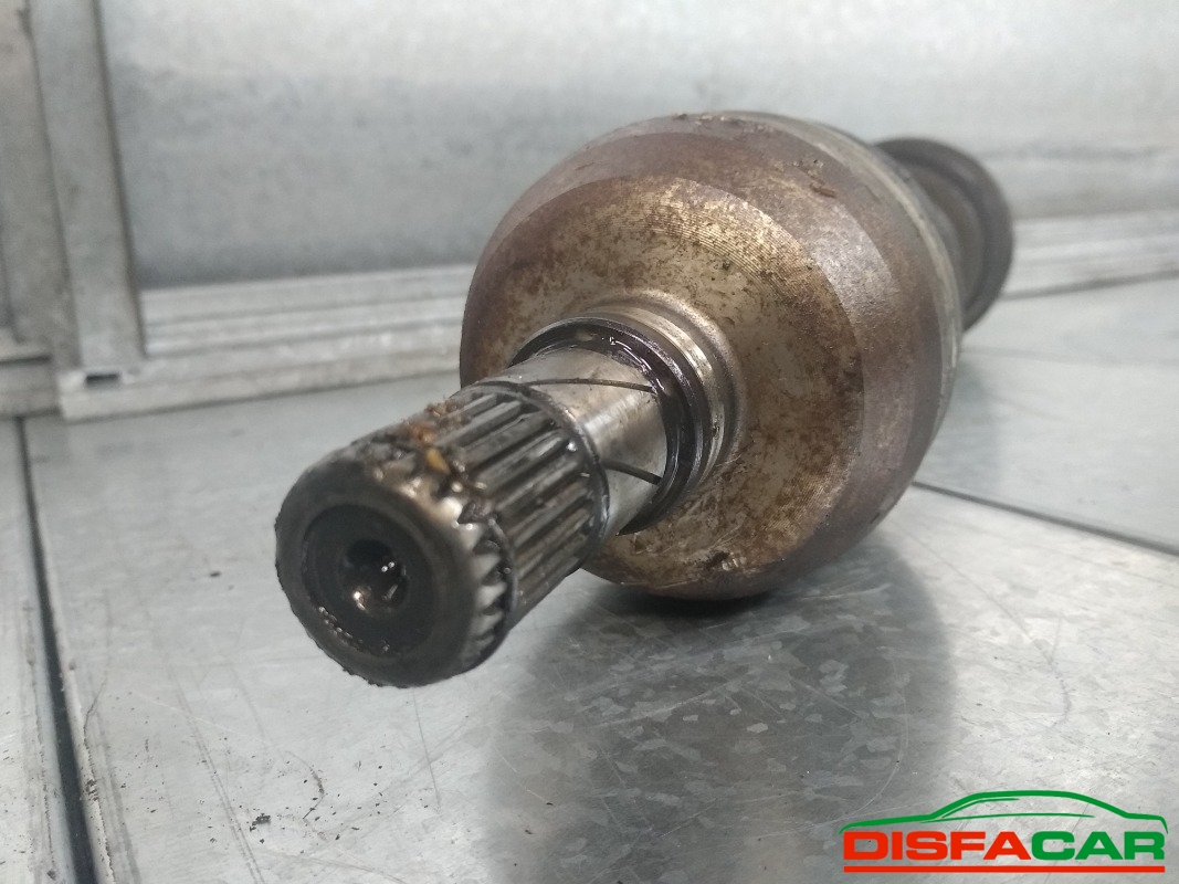 Semiasse usato Opel Zafira 2005, codice Z19dt – foto 4 di 5