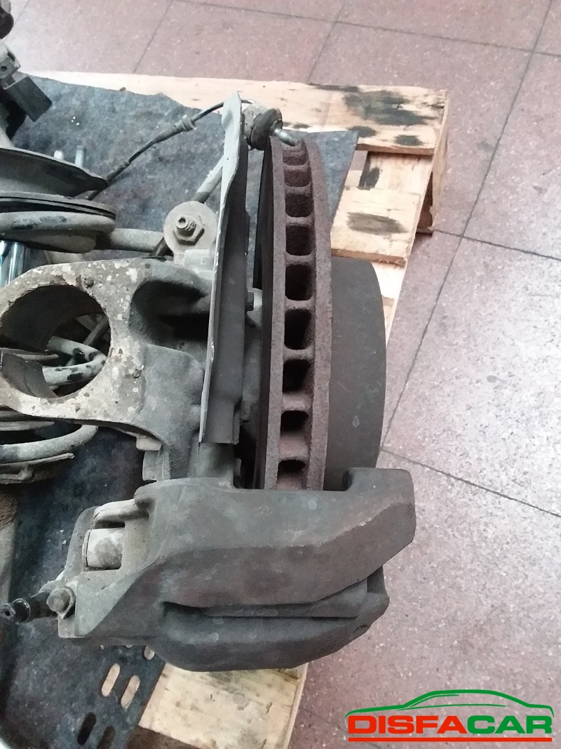 Telaietto anteriore usato BMW 530 (E60-E61) 4x4 MANCA SEMIASSE sx 2003, codice 306D3 – foto 6 di 7