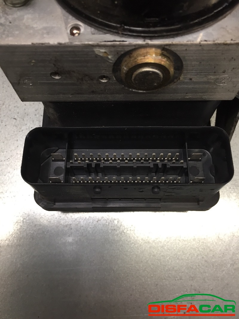 Centralina ABS usata BMW 118, codice 345-6769778-01 – foto 7 di 7
