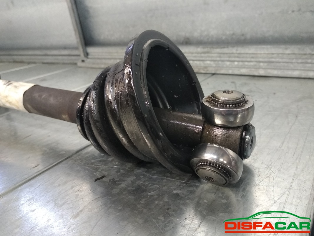 Semiasse usato Opel Movano 1998, codice S9WA7 – foto 2 di 5