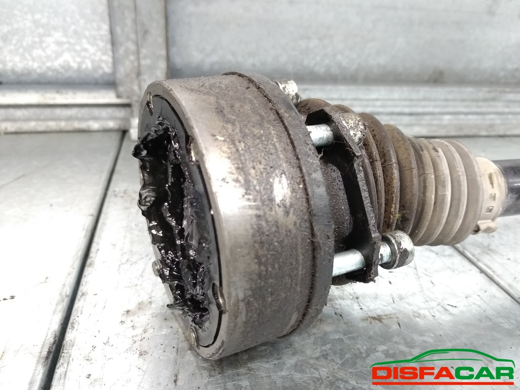 Semiasse usato Volkswagen Touran 2003, codice BAG – foto 3 di 5