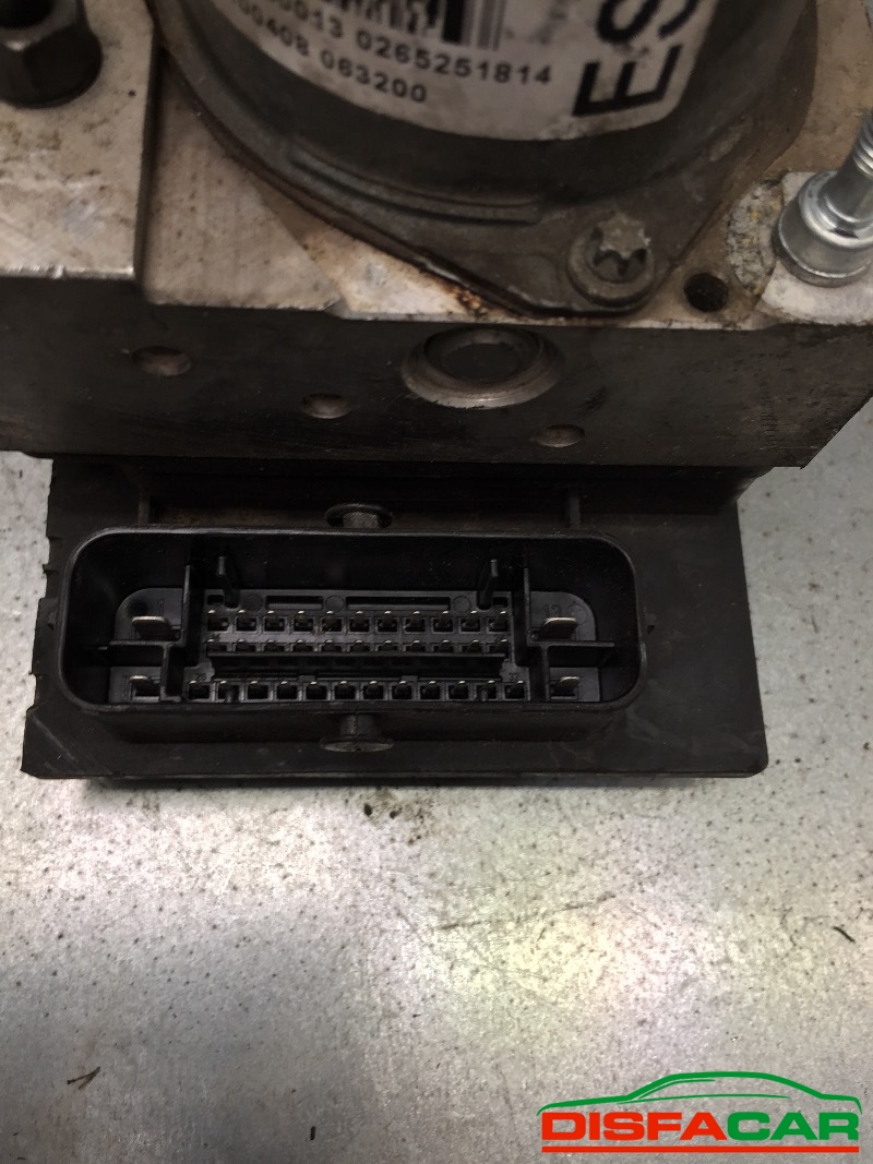 Centralina ABS usata Fiat Punto Evo, codice bosch – foto 7 di 8