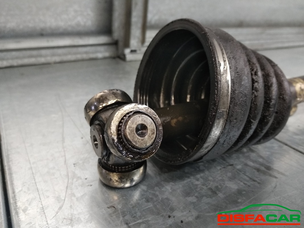 Semiasse usato Fiat Doblo 2000, codice 223A6000 – foto 3 di 5