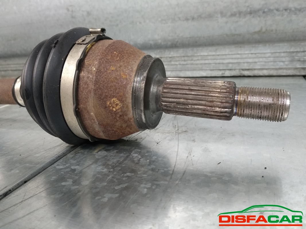 Semiasse usato Ford Fiesta 2012, codice UGJC – foto 2 di 6