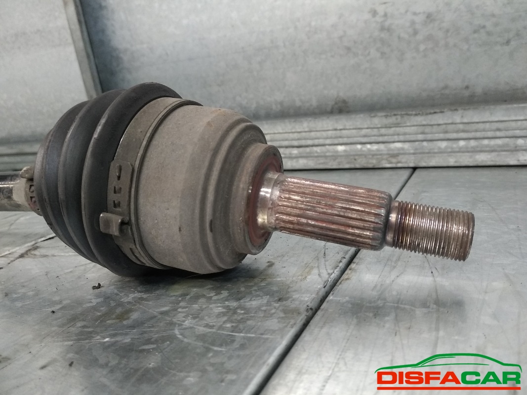 Semiasse usato Nissan Micra 2002, codice CR12 – foto 2 di 5