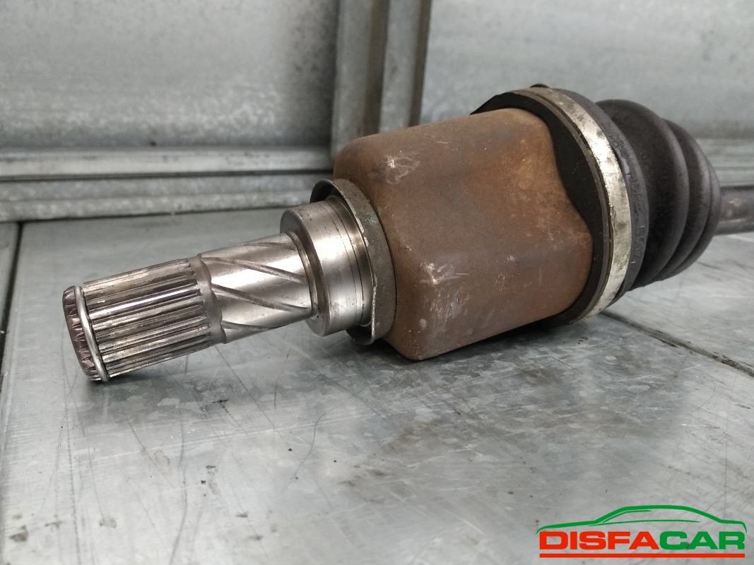 Semiasse usato Nissan Micra 2002, codice CR12 – foto 3 di 5