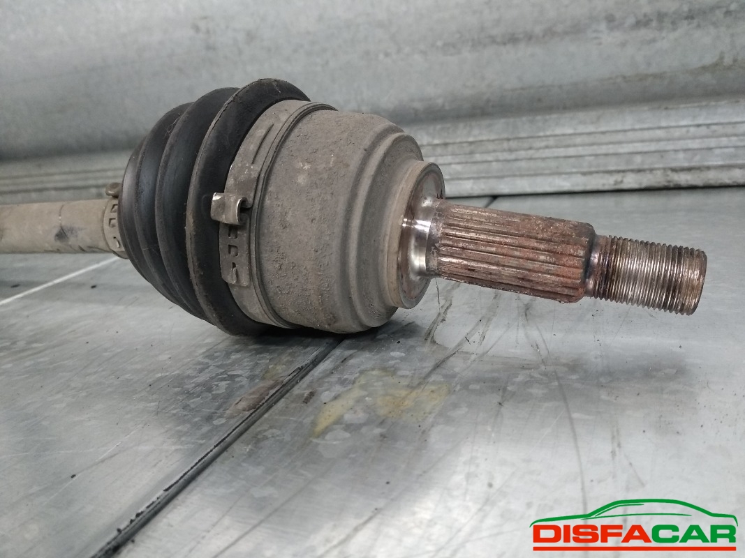 Semiasse usato Nissan Micra 2002, codice CR12 – foto 2 di 5