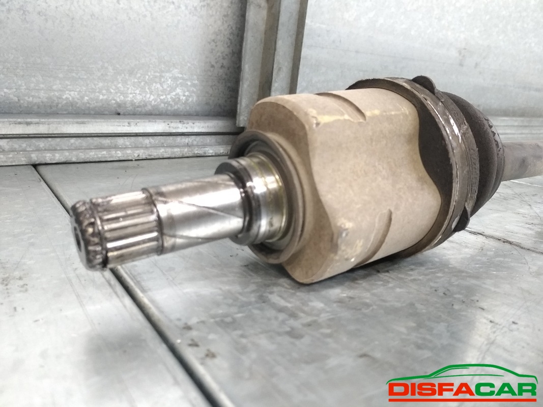 Semiasse usato Opel Combo 2001, codice Z13DTJ – foto 3 di 5