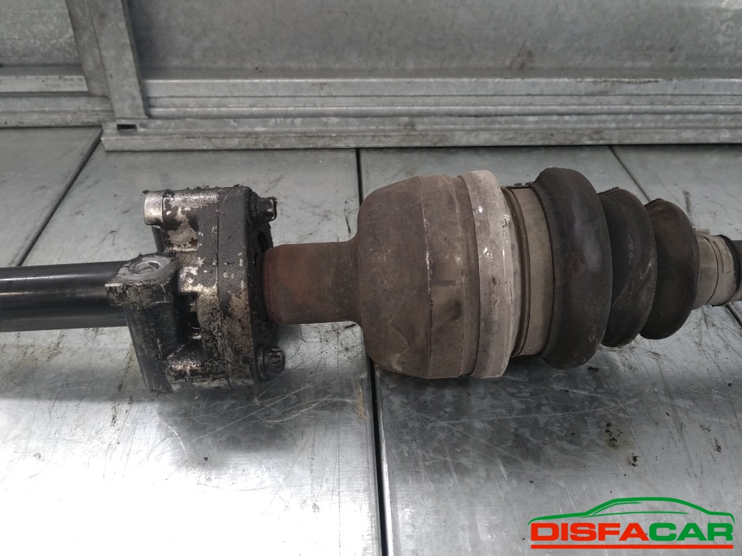 Semiasse usato Opel Zafira 2005, codice A17DTR – foto 3 di 6