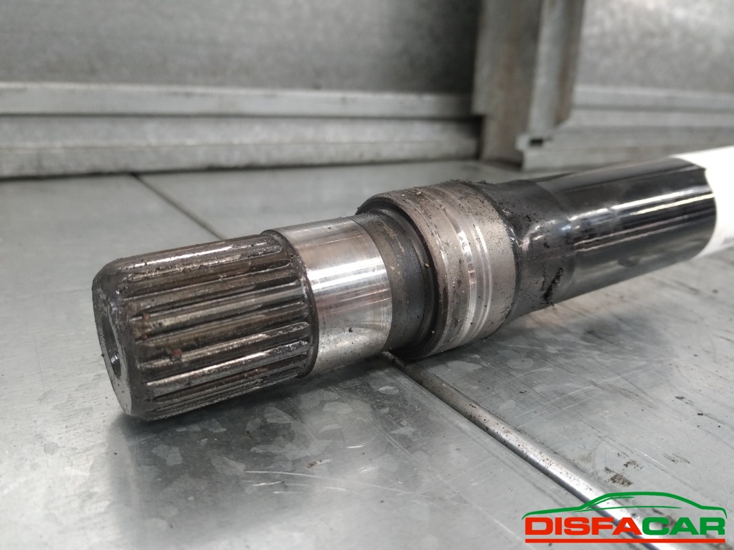 Semiasse usato Opel Zafira 2005, codice A17DTR – foto 6 di 6