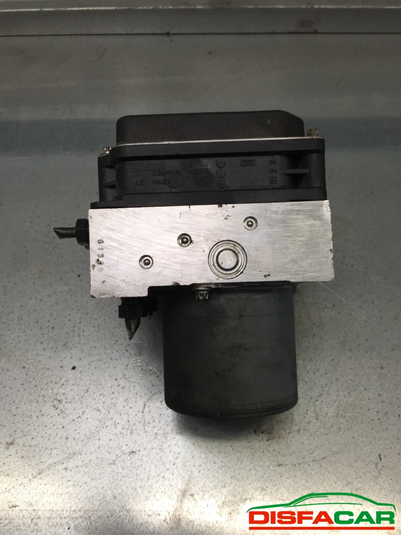 Centralina ABS usata BMW 530 2003, codice bosch – foto 4 di 9
