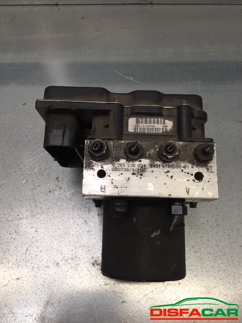 Centralina ABS usata BMW 530 2003, codice bosch – foto 2 di 9