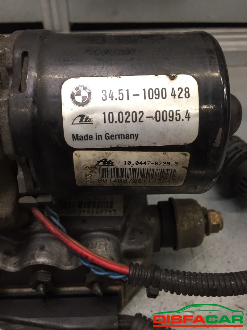 Centralina ABS usata BMW 320, codice 34.51-1090428 – foto 3 di 9