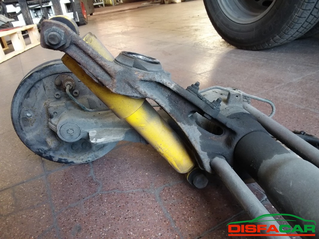 Assale posteriore usato Peugeot 106 MOZZI A 4 FORI senza ABS 1996, codice KFX – foto 5 di 7