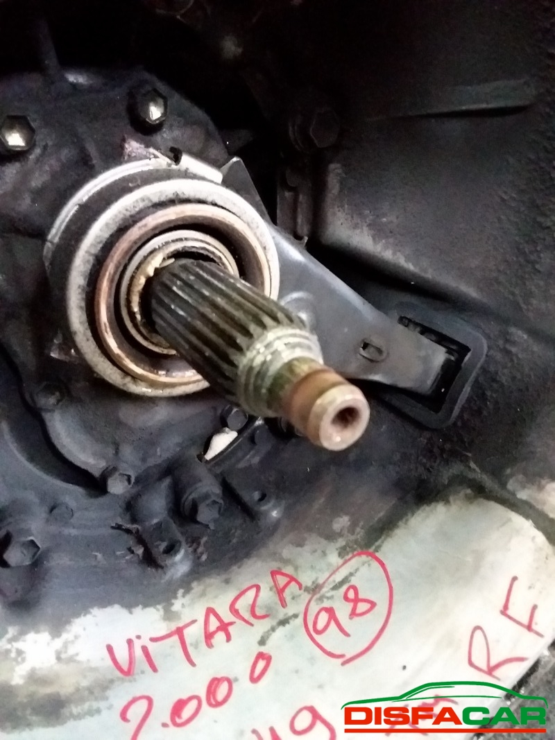Cambio usato Suzuki Vitara 4x4 1991, codice RF – foto 2 di 9