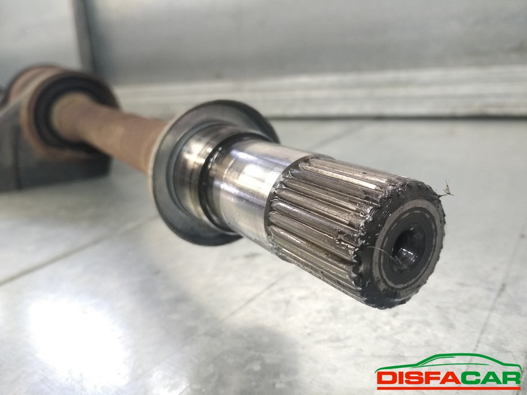 Semiasse usato Mazda 6 2002, codice LF – foto 5 di 6