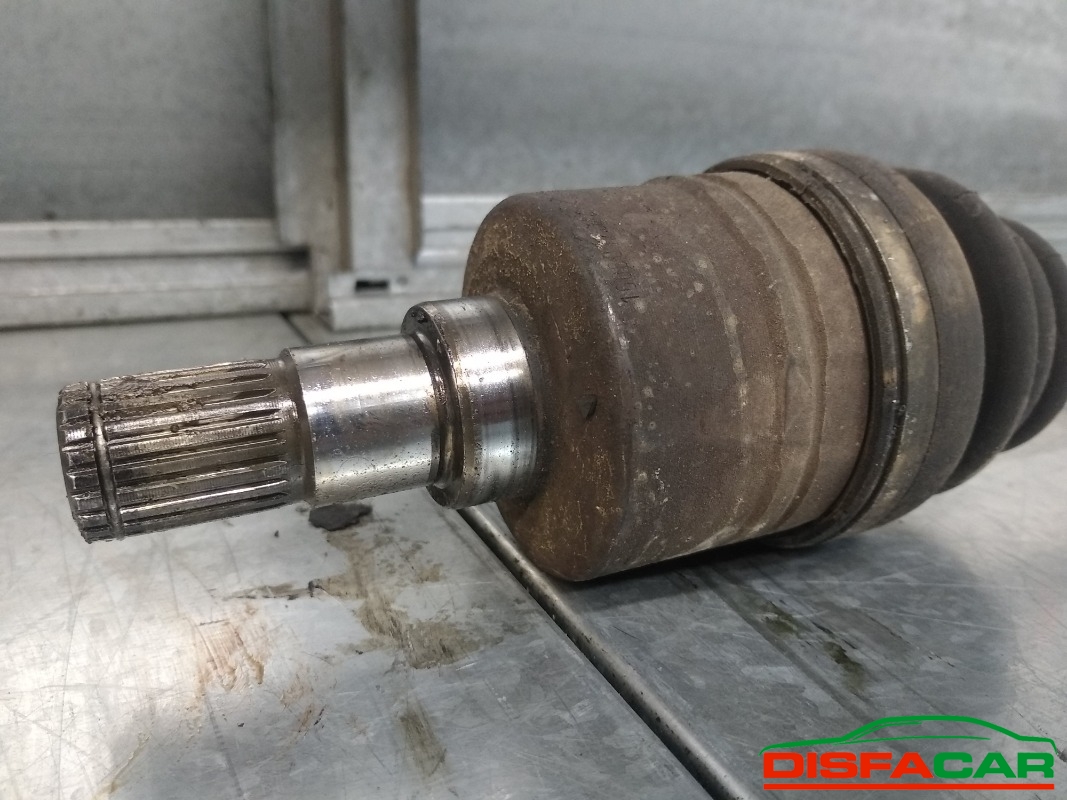 Semiasse usato Suzuki Wagon R+ 2000, codice M13A – foto 3 di 5