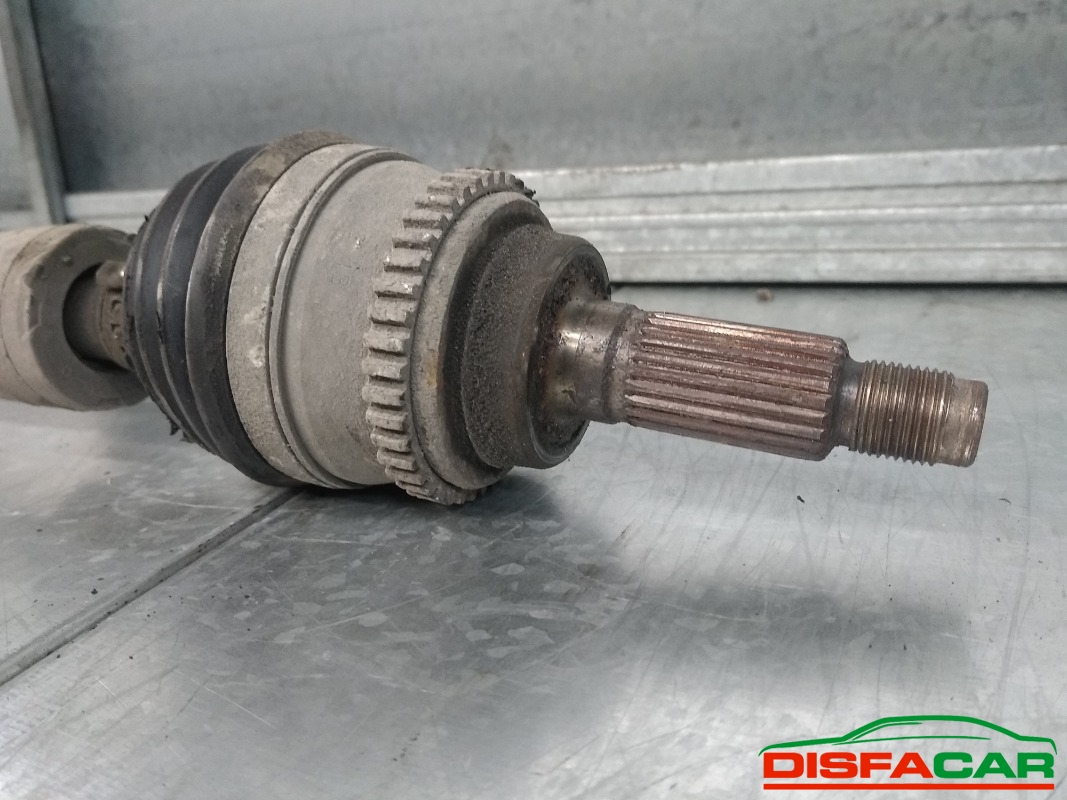 Semiasse usato Suzuki Wagon R+ 2000, codice M13A – foto 2 di 5