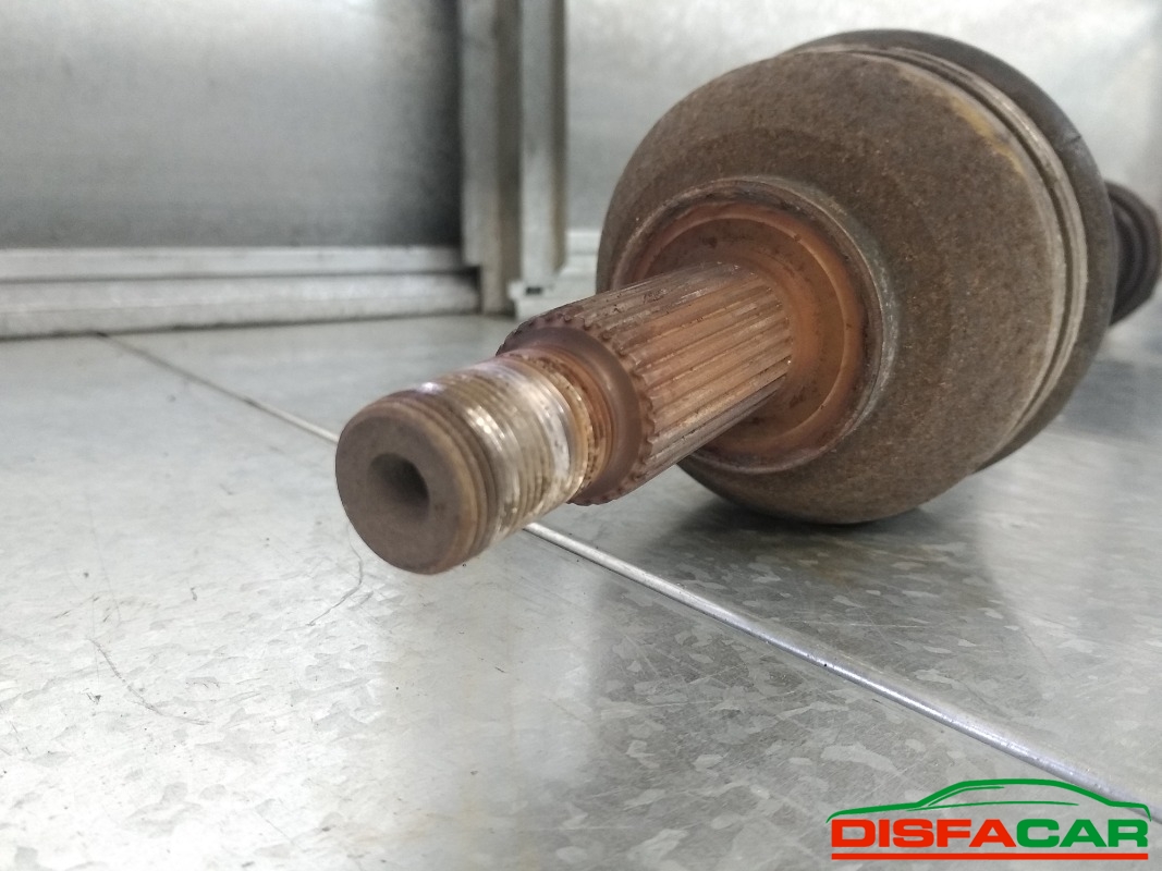 Semiasse usato Opel Vivaro 2006, codice M9RA6 – foto 6 di 6