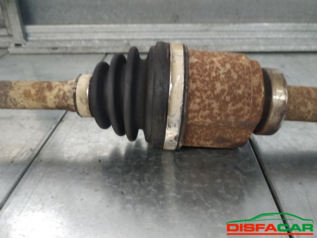 Semiasse usato Opel Vivaro 2006, codice M9RA6 – foto 3 di 6