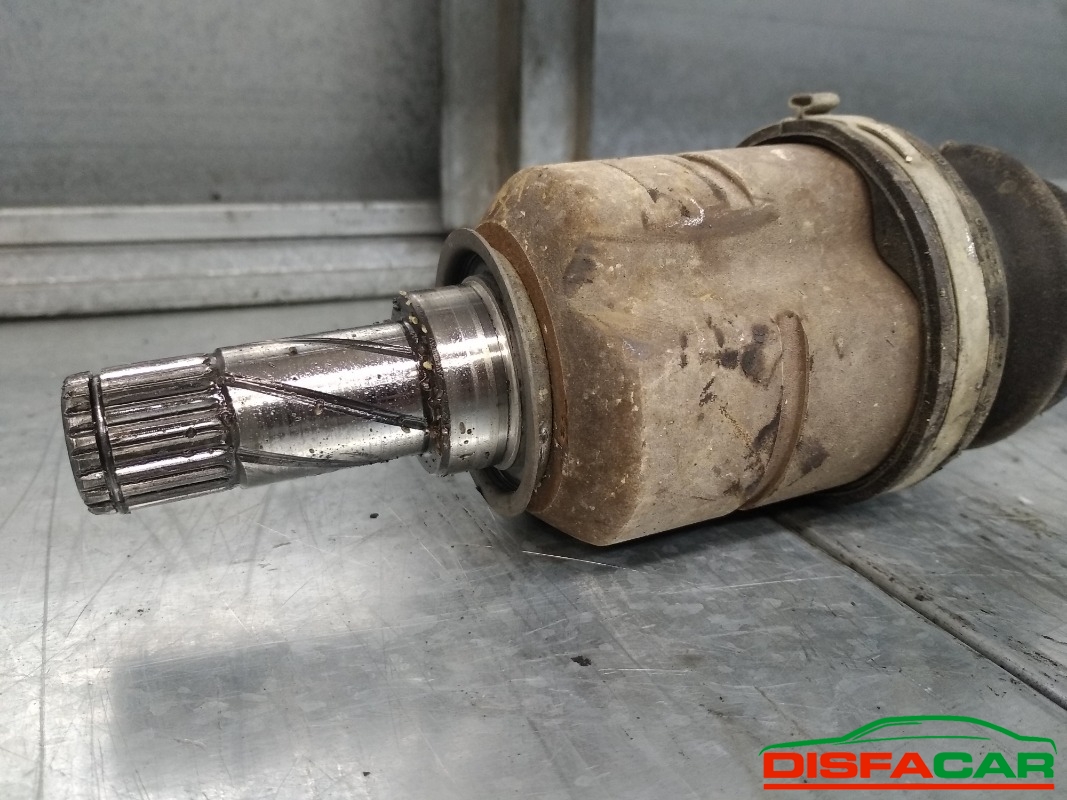 Semiasse usato Opel Meriva 2003, codice Z14XEP – foto 3 di 5