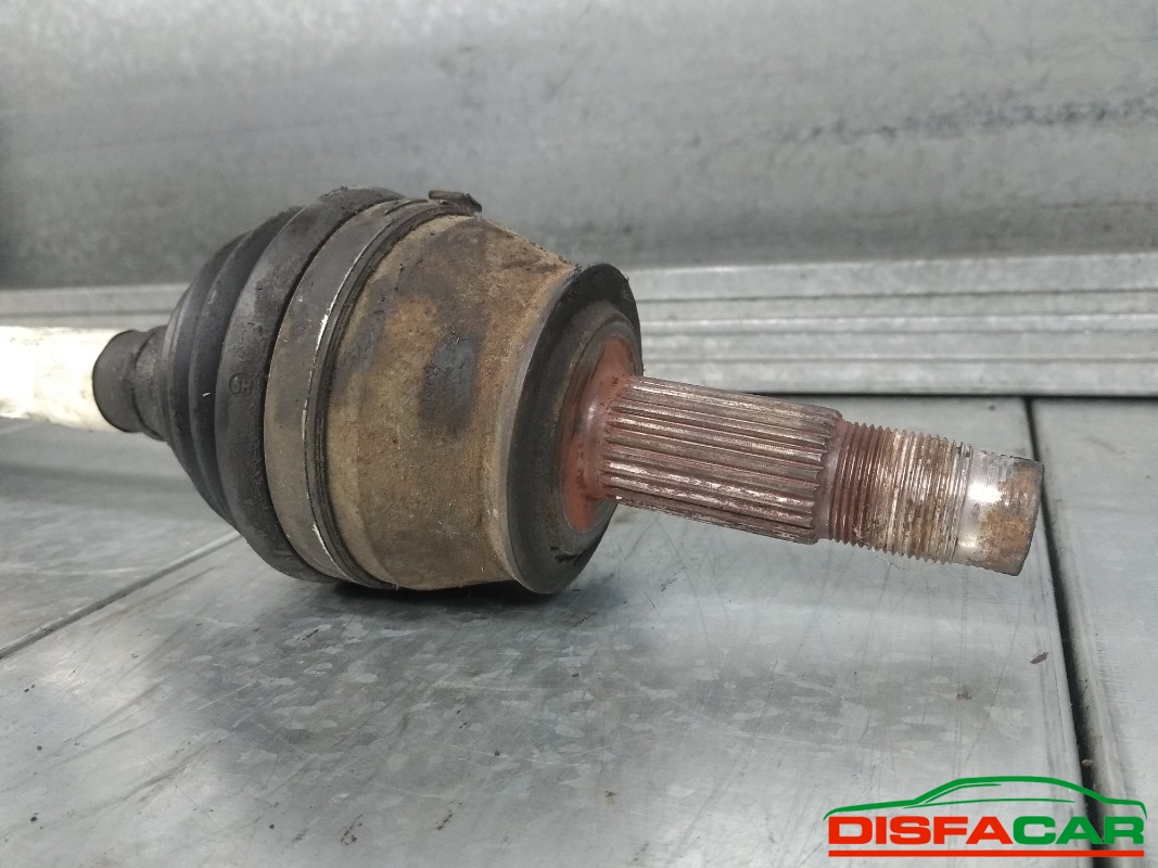 Semiasse usato Fiat Punto 1 serie 1993, codice 176A3000 – foto 2 di 5