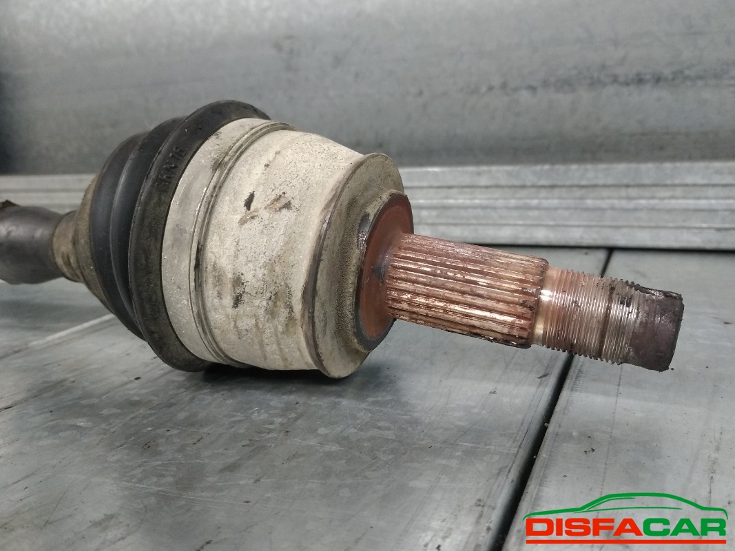 Semiasse usato Fiat Stilo 2001, codice 182B6000 – foto 2 di 5