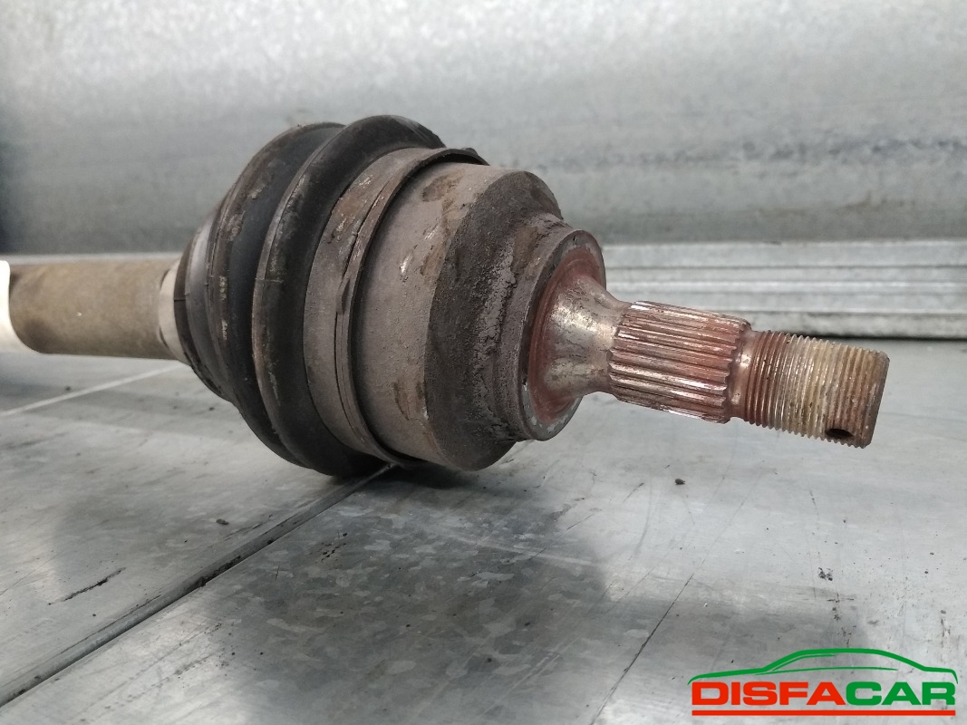 Semiasse usato Citroën C4 2004, codice 9HX – foto 2 di 6
