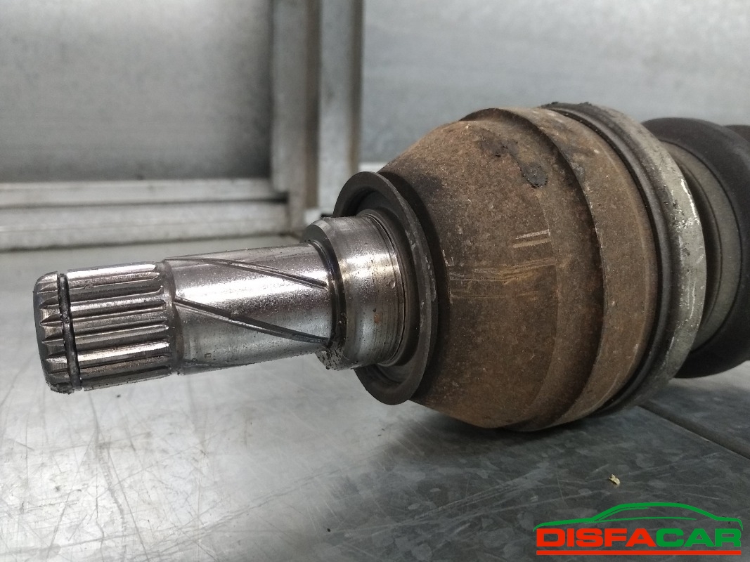 Semiasse usato Opel Astra 2004, codice Z16XER – foto 3 di 5