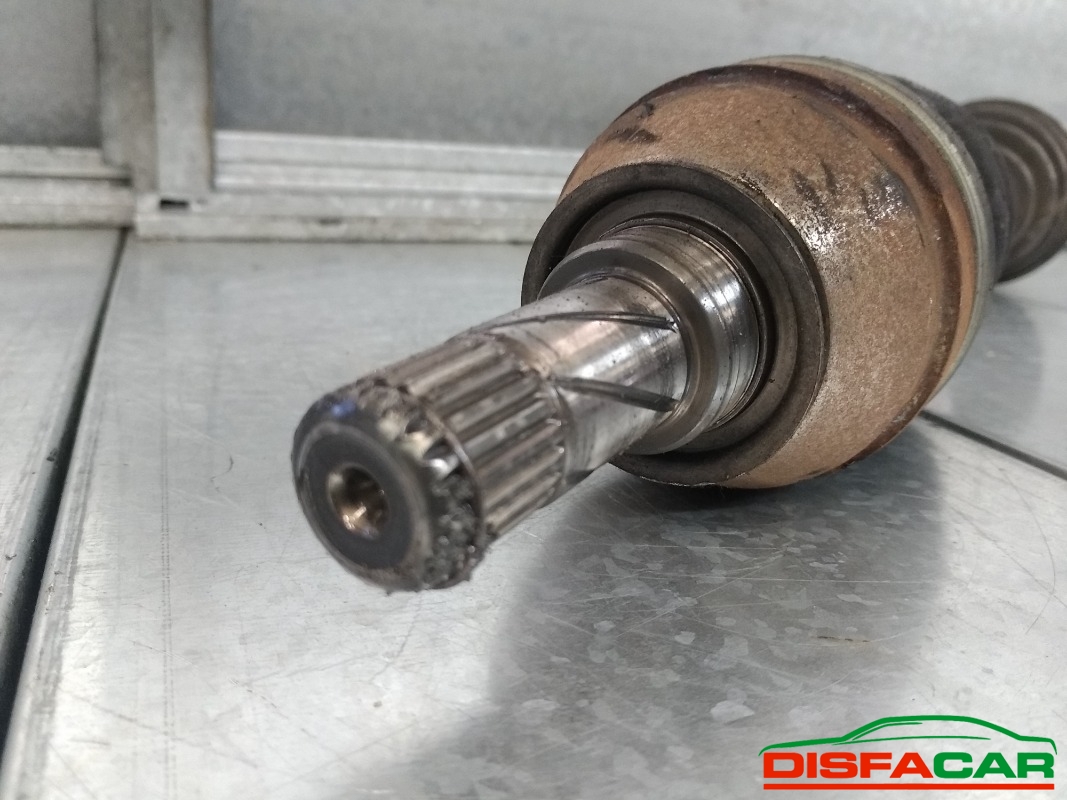 Semiasse usato Opel Astra 2004, codice Z16XER – foto 5 di 5