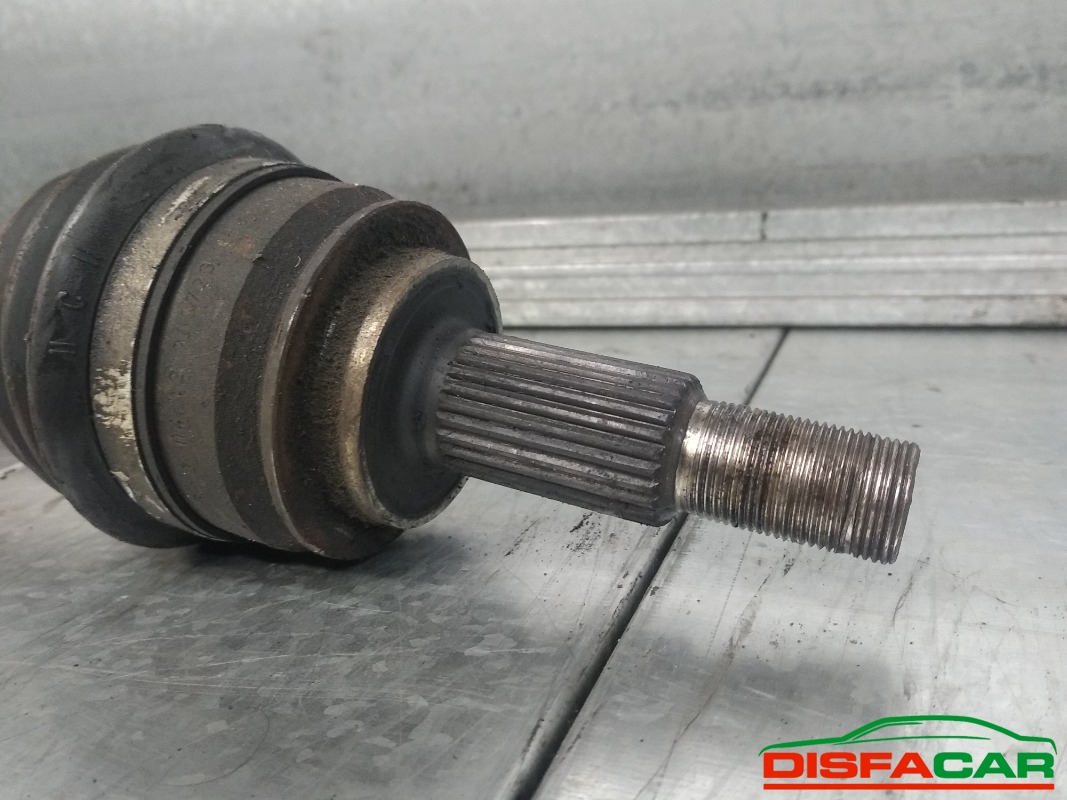 Semiasse usato Renault Kangoo 2003, codice K9KE8 – foto 2 di 5