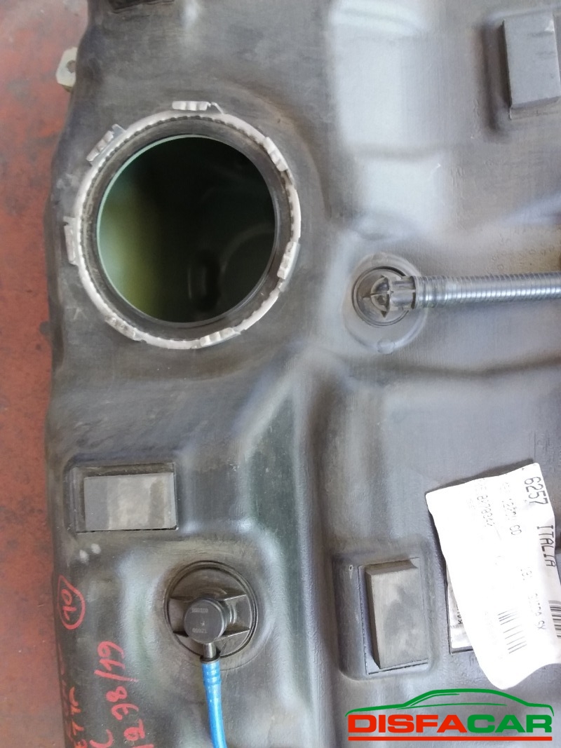 Serbatoio usato Alfa Romeo Giulietta 2010, codice 198A4000 – foto 3 di 6