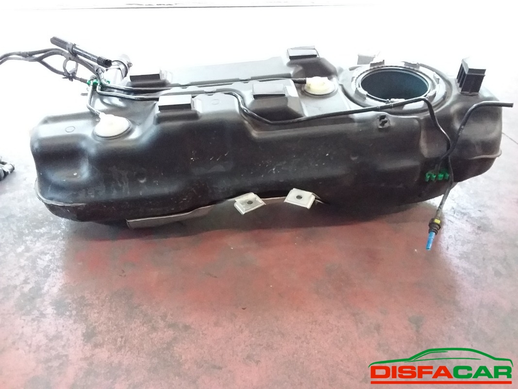 Serbatoio usato Fiat Panda TWIN AIR 2011, codice 312A2000 – foto 3 di 10