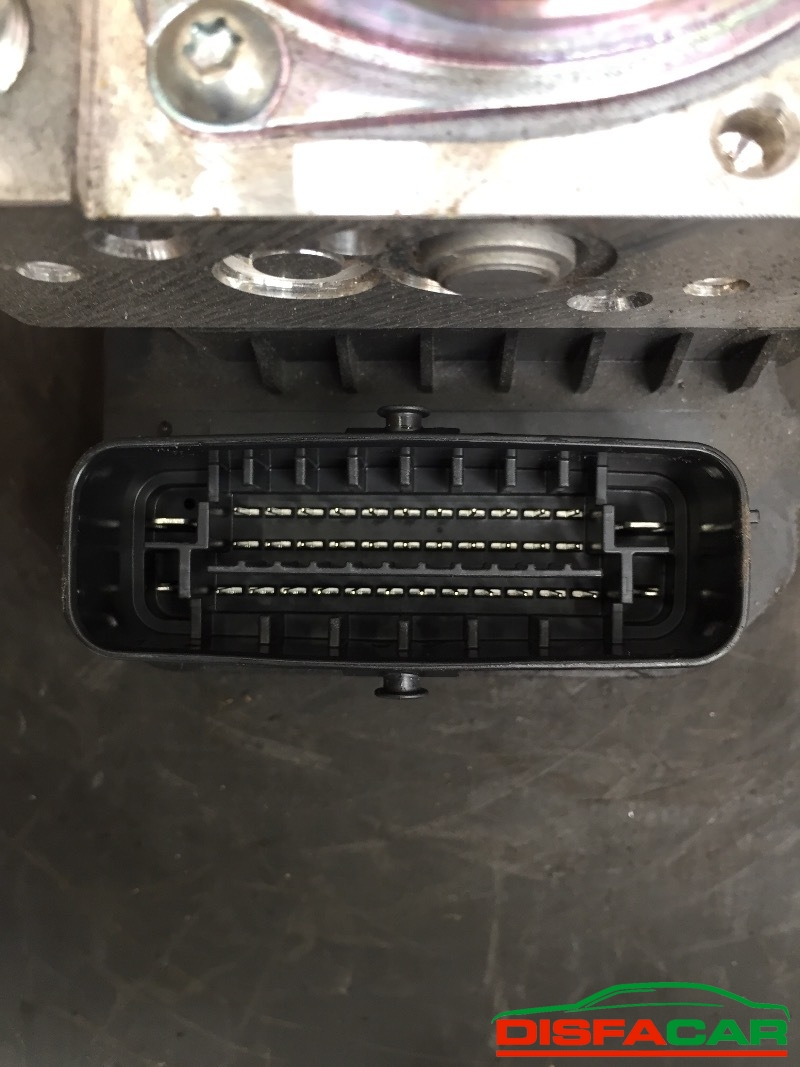 Centralina ABS usata Suzuki Ignis 2016, codice 116040-40702 – foto 9 di 9