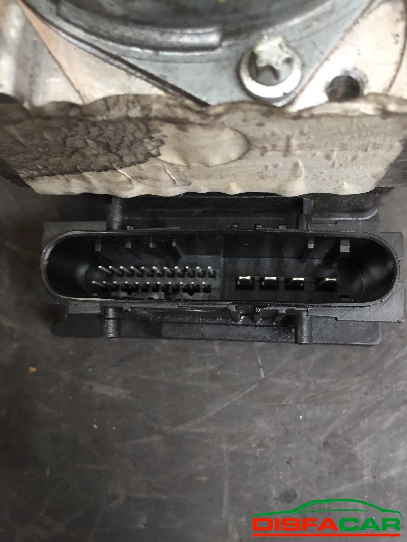 Centralina ABS usata Renault Kangoo 2009, codice 0265232169 – foto 8 di 9