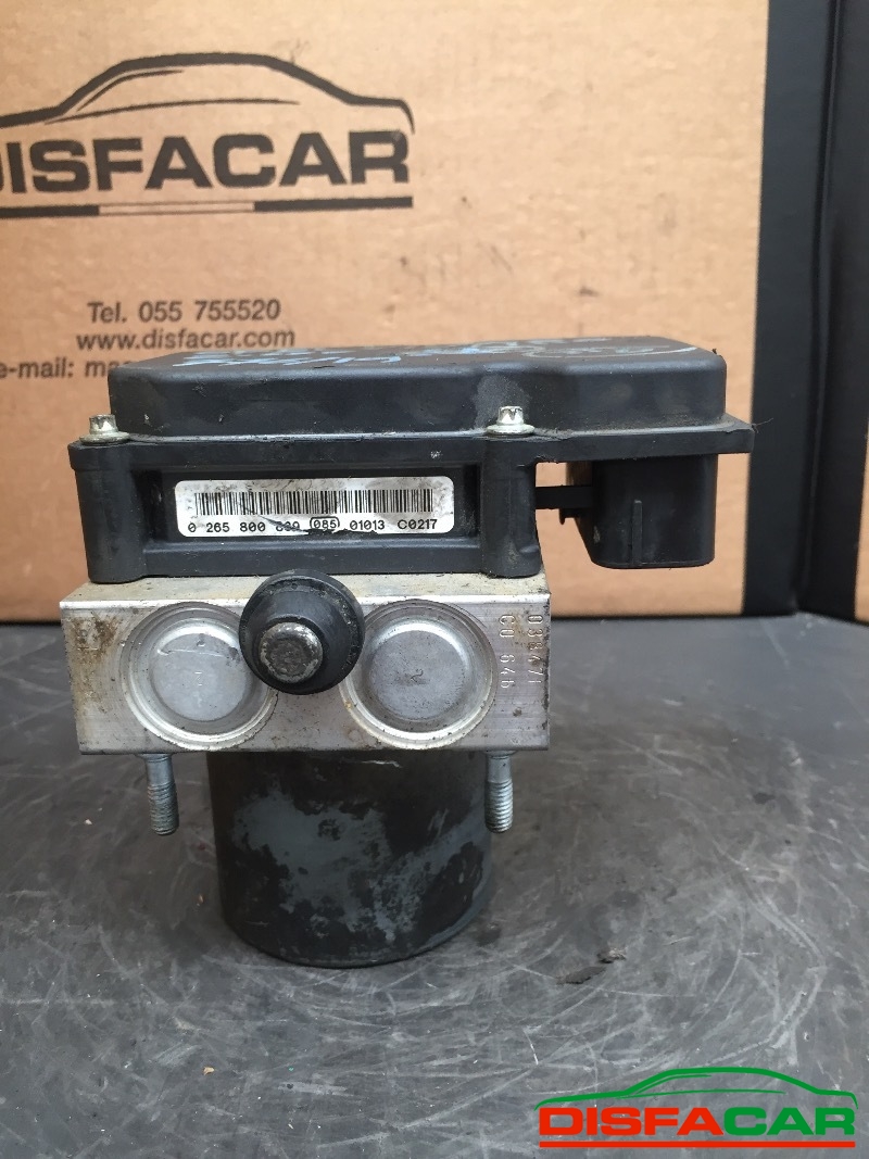 Centralina ABS usata Opel Vivaro 2006, codice 0265232356 – foto 4 di 8