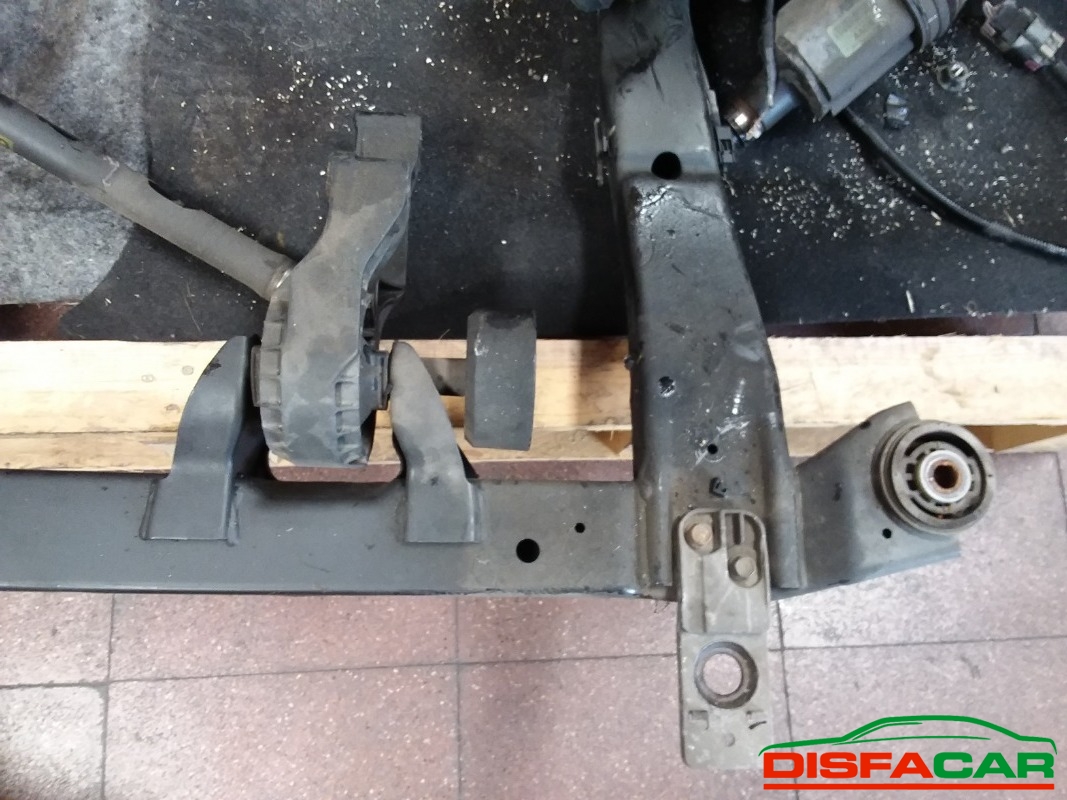 Telaietto anteriore usato Chevrolet Daewoo Cruze STATION WAGON 2012, codice A17DTS – foto 10 di 12