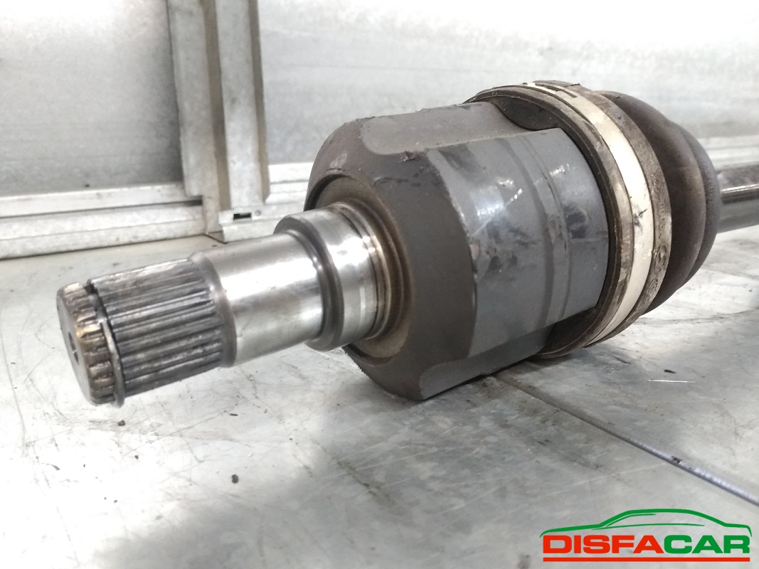 Semiasse usato Kia Carens 2006, codice D4EA – foto 3 di 5